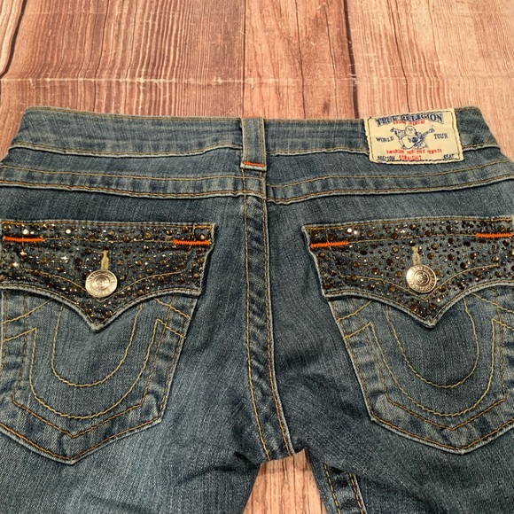 True Religion Slim Straight jeans size 25
Inseam 33-34”
98% cotton 2% Spandex - Picture 4 of 11